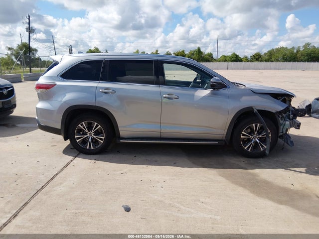 Toyota Highlander Xle V6 2016 5TDKKRFH6GS502264 Image 13