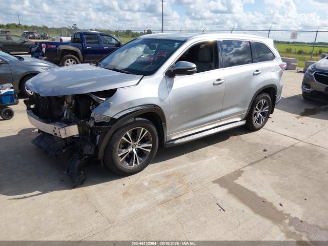 Toyota Highlander Xle V6 2016 5TDKKRFH6GS502264 Image 2
