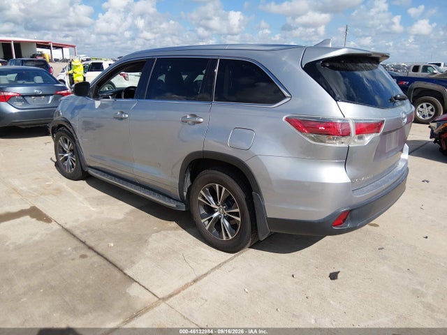 Toyota Highlander Xle V6 2016 5TDKKRFH6GS502264 Image 3