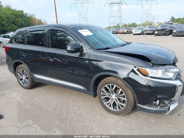 Продажа на аукционе авто 2017 Mitsubishi Outlander Se/sel, vin: JA4AZ3A37HZ012457, номер лота: 46132997