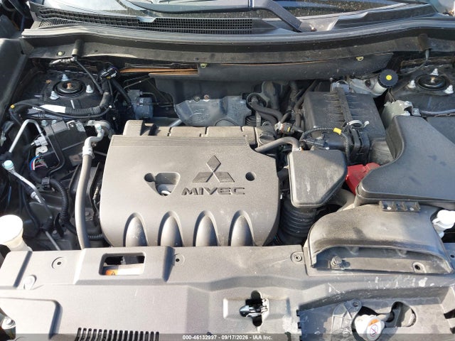 Продажа на аукционе авто 2017 Mitsubishi Outlander Se/sel, vin: JA4AZ3A37HZ012457, номер лота: 46132997