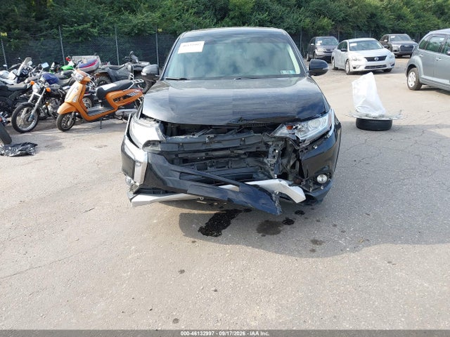Продажа на аукционе авто 2017 Mitsubishi Outlander Se/sel, vin: JA4AZ3A37HZ012457, номер лота: 46132997