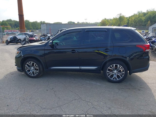 Продажа на аукционе авто 2017 Mitsubishi Outlander Se/sel, vin: JA4AZ3A37HZ012457, номер лота: 46132997