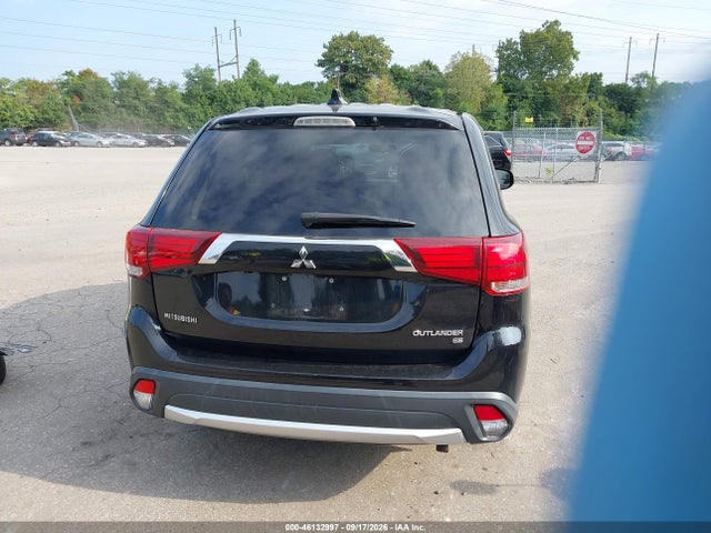 Продажа на аукционе авто 2017 Mitsubishi Outlander Se/sel, vin: JA4AZ3A37HZ012457, номер лота: 46132997