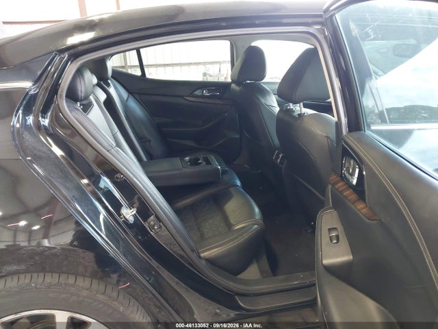 46133052 :رقم المزاد ، 1N4AA6AP1GC413043 vin ، 2016 Nissan Maxima 3.5 Platinum مزاد بيع