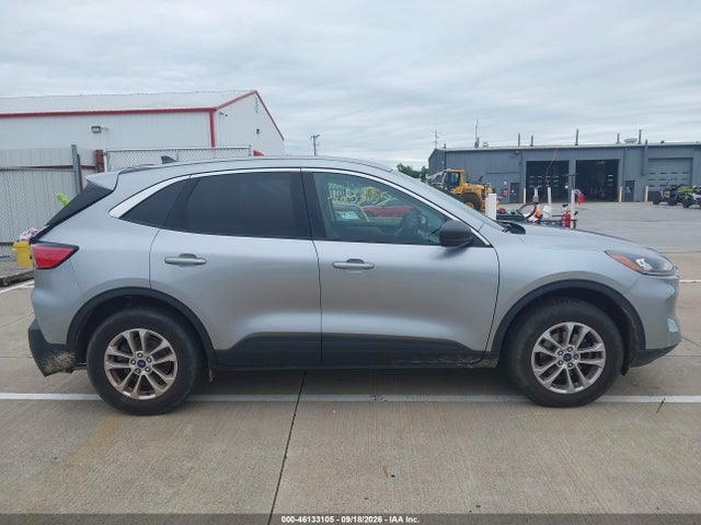 2022 Ford Escape Se მანქანა იყიდება აუქციონზე, vin: 1FMCU9G62NUB70033, აუქციონის ნომერი: 46133105