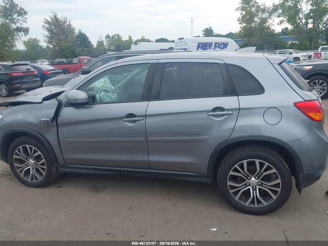 46133157 :رقم المزاد ، JA4AR3AUXHZ000425 vin ، 2017 Mitsubishi Outlander Sport 2.0 Le مزاد بيع
