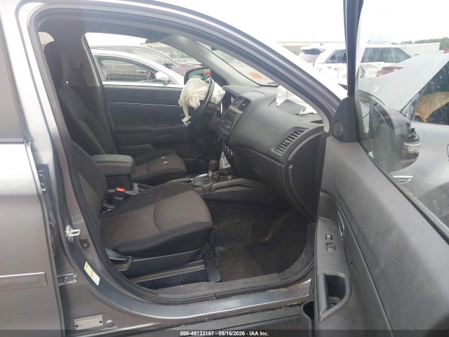 46133157 :رقم المزاد ، JA4AR3AUXHZ000425 vin ، 2017 Mitsubishi Outlander Sport 2.0 Le مزاد بيع