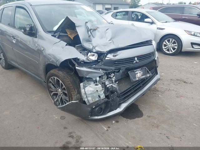 46133157 :رقم المزاد ، JA4AR3AUXHZ000425 vin ، 2017 Mitsubishi Outlander Sport 2.0 Le مزاد بيع
