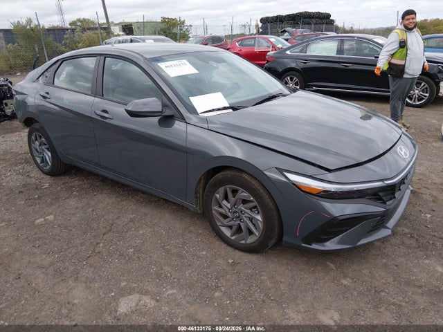 2026 Hyundai Elantra Hybrid Blue მანქანა იყიდება აუქციონზე, vin: KMHLM4DJ0TU206102, აუქციონის ნომერი: 46133175