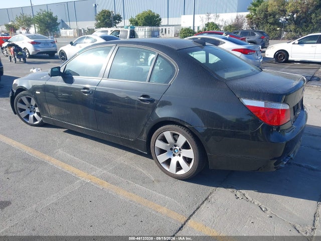 2007 Bmw 530i მანქანა იყიდება აუქციონზე, vin: WBANE73557CM51518, აუქციონის ნომერი: 46133338