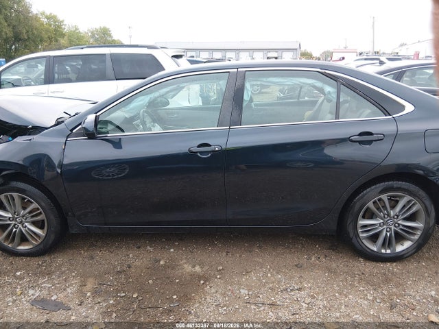 46133387 :رقم المزاد ، 4T1BF1FK9HU356162 vin ، 2017 Toyota Camry Se مزاد بيع