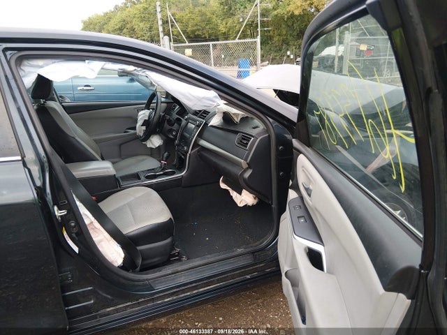 46133387 :رقم المزاد ، 4T1BF1FK9HU356162 vin ، 2017 Toyota Camry Se مزاد بيع