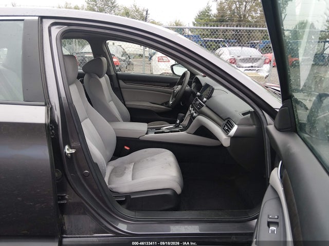 46133411 :رقم المزاد ، 1HGCV1F42KA067065 vin ، 2019 Honda Accord Ex مزاد بيع