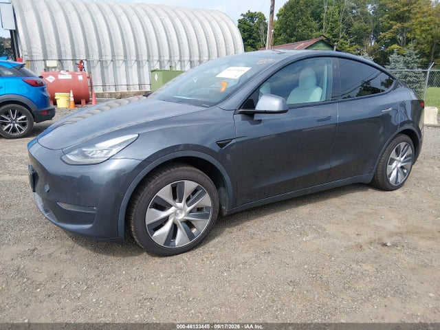 2021 Tesla Model Y Long Range Dual Motor All-wheel Drive მანქანა იყიდება აუქციონზე, vin: 5YJYGDEE4MF080906, აუქციონის ნომერი: 46133445