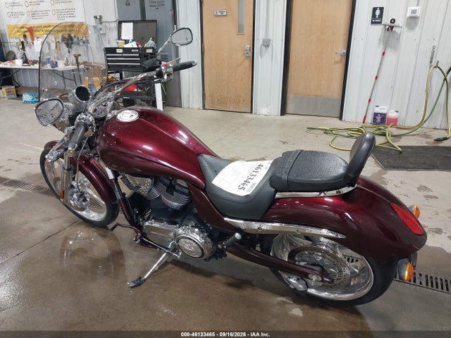 46133465 :رقم المزاد ، 5VPXB26D183007050 vin ، 2008 Victory Motorcycles Vegas Jackpot مزاد بيع