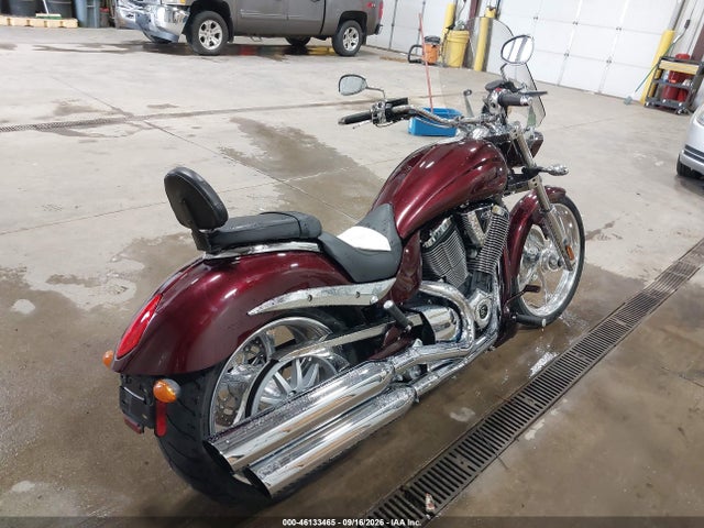46133465 :رقم المزاد ، 5VPXB26D183007050 vin ، 2008 Victory Motorcycles Vegas Jackpot مزاد بيع