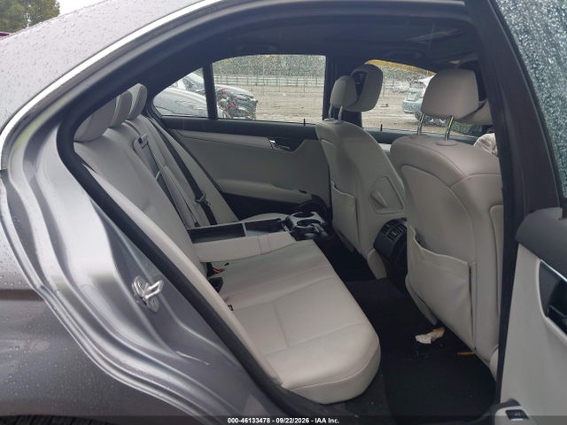 2009 Mercedes-benz C 300 3.0l Luxury/sport მანქანა იყიდება აუქციონზე, vin: WDDGF54X99F330351, აუქციონის ნომერი: 46133478