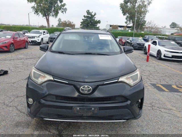 Toyota Rav4 Xle 2018 2T3WFREV2JW435620 Image 12