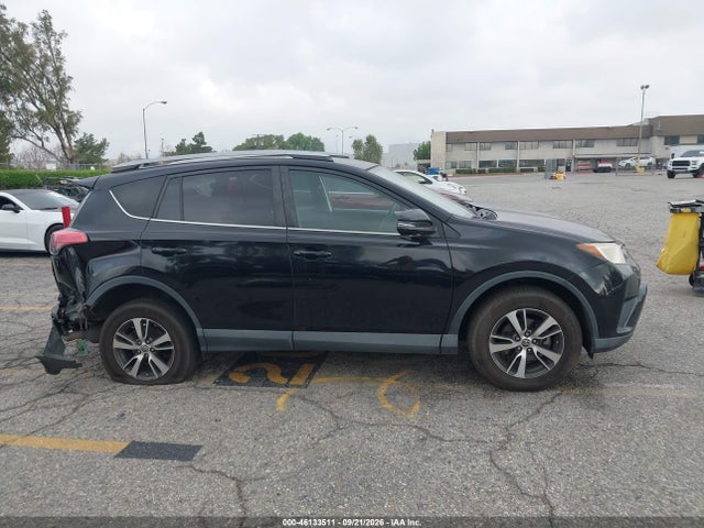 Toyota Rav4 Xle 2018 2T3WFREV2JW435620 Image 13