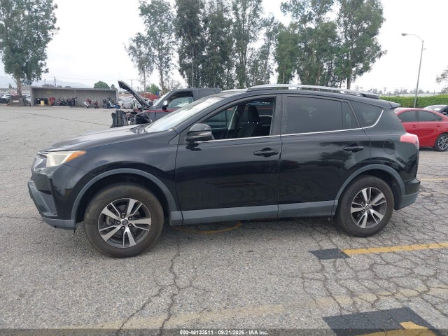 Toyota Rav4 Xle 2018 2T3WFREV2JW435620 Image 14
