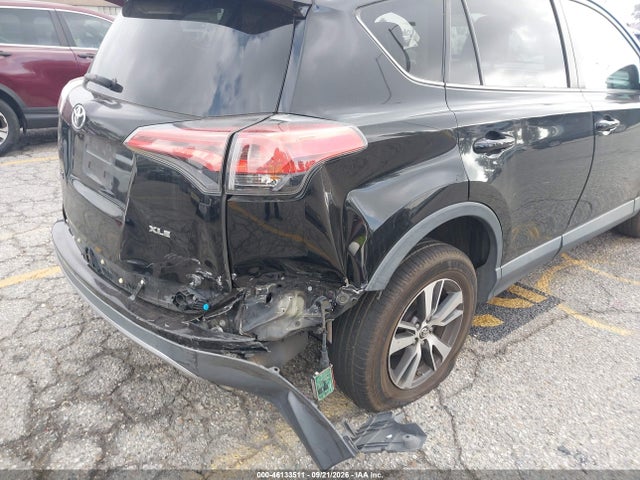 Toyota Rav4 Xle 2018 2T3WFREV2JW435620 Image 6