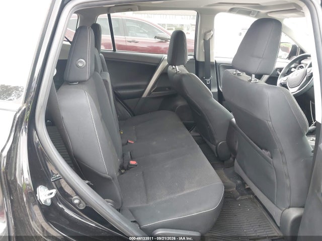 Toyota Rav4 Xle 2018 2T3WFREV2JW435620 Image 8