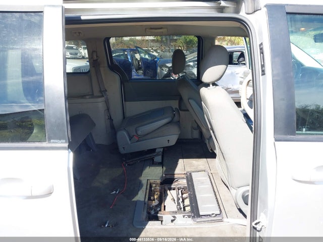 2009 Dodge Grand Caravan Se მანქანა იყიდება აუქციონზე, vin: 2D8HN44EX9R510894, აუქციონის ნომერი: 46133536