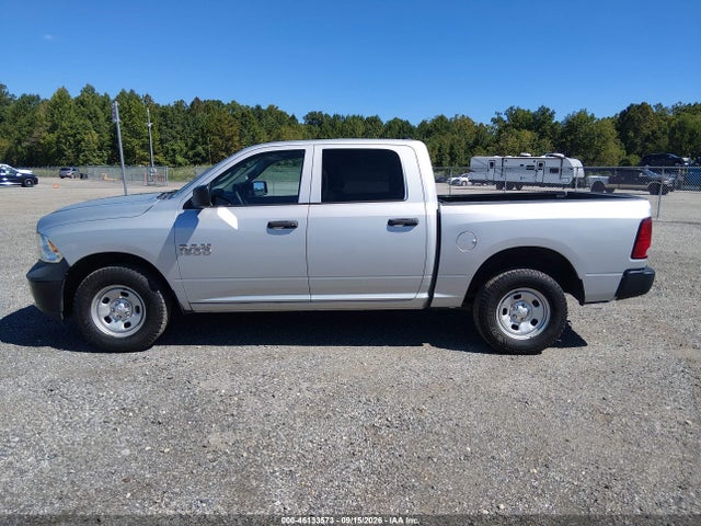 46133573 :رقم المزاد ، 1C6RR7KG0JS306578 vin ، 2018 Ram 1500 Tradesman  4x4 5'7 Box مزاد بيع