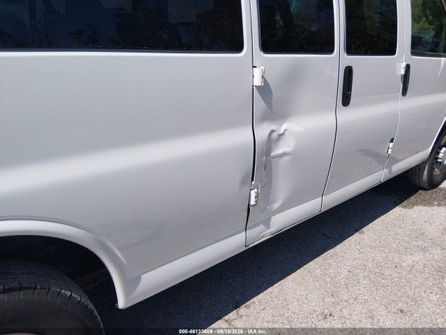 46133609 :رقم المزاد ، 1GAZGNFG3K1359661 vin ، 2019 Chevrolet Express 3500 Ls مزاد بيع