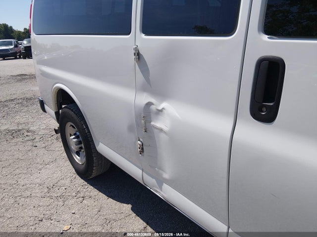 46133609 :رقم المزاد ، 1GAZGNFG3K1359661 vin ، 2019 Chevrolet Express 3500 Ls مزاد بيع