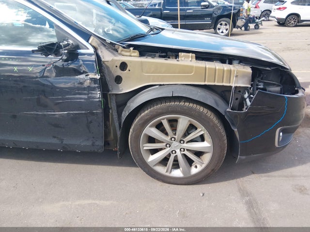 46133615 :رقم المزاد ، 1LNHL9ER2CG802322 vin ، 2012 Lincoln Mks مزاد بيع