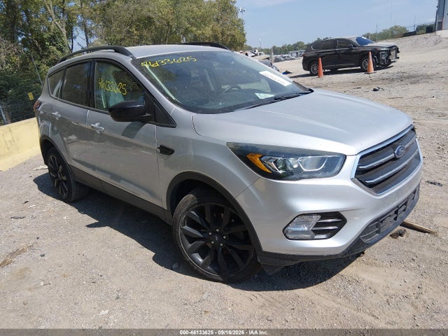 Продажа на аукционе авто 2019 Ford Escape Se, vin: 1FMCU0GD8KUB99378, номер лота: 46133625