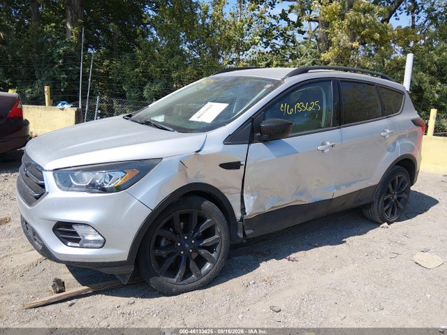 Продажа на аукционе авто 2019 Ford Escape Se, vin: 1FMCU0GD8KUB99378, номер лота: 46133625