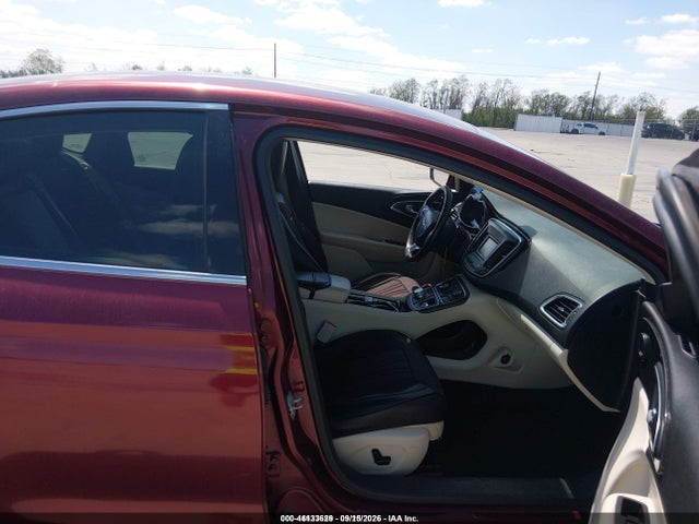 Chrysler 200 C 2015 1C3CCCCB7FN723346 Image 5