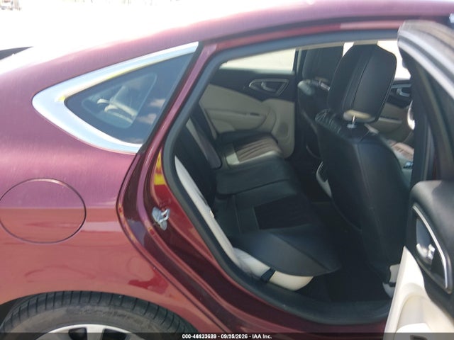 Chrysler 200 C 2015 1C3CCCCB7FN723346 Image 8