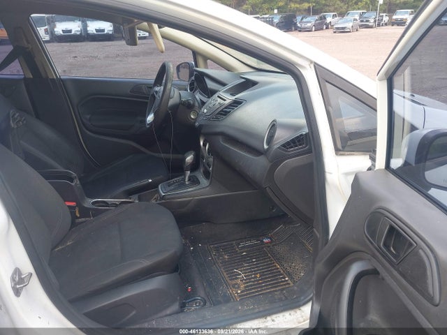46133636 :رقم المزاد ، 3FADP4BJ1HM157139 vin ، 2017 Ford Fiesta Se مزاد بيع