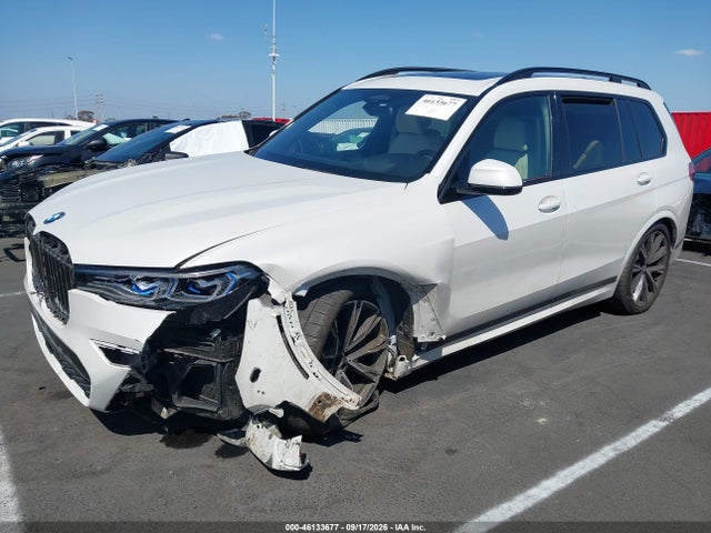 5UXCX6C01N9K22085 BMW X7 M50i