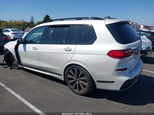 5UXCX6C01N9K22085 BMW X7 M50i