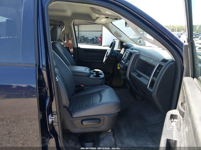 46133686 :رقم المزاد ، 1C6RR6FG8HS764951 vin ، 2017 Ram 1500 Tradesman  4x2 6'4 Box مزاد بيع