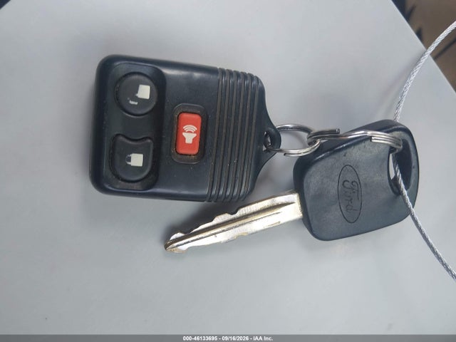 2003 Ford Escape Limited მანქანა იყიდება აუქციონზე, vin: 1FMCU94133KE20400, აუქციონის ნომერი: 46133695