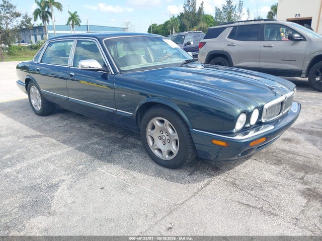 Aukcja sprzedaży 2001 Jaguar Xj8 Vanden Plas, vin: SAJDA24C21LF29663, numer aukcji: 46133701