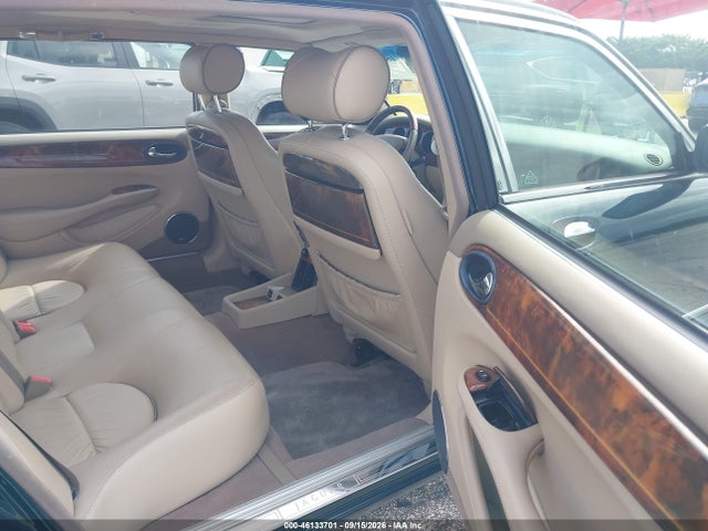 Aukcja sprzedaży 2001 Jaguar Xj8 Vanden Plas, vin: SAJDA24C21LF29663, numer aukcji: 46133701