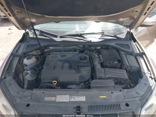 Aukcja sprzedaży 2015 Volkswagen Passat 2.0l Tdi Se, vin: 1VWBV7A33FC052867, numer aukcji: 46133710