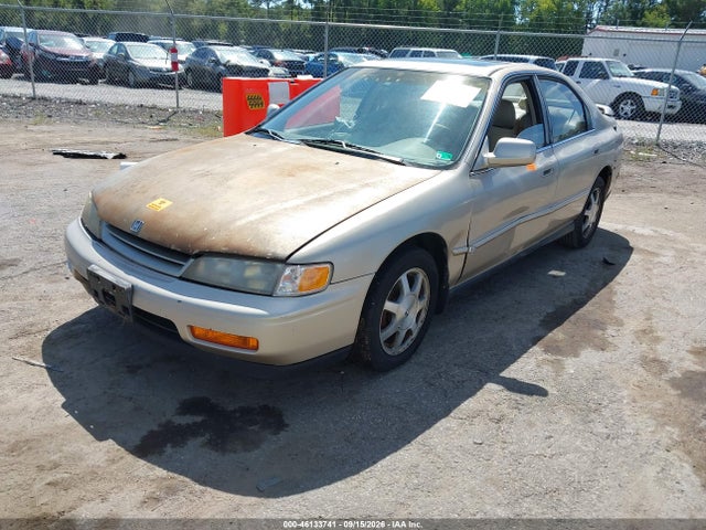 Продажа на аукционе авто 1994 Honda Accord Ex, vin: 1HGCD5666RA038965, номер лота: 46133741