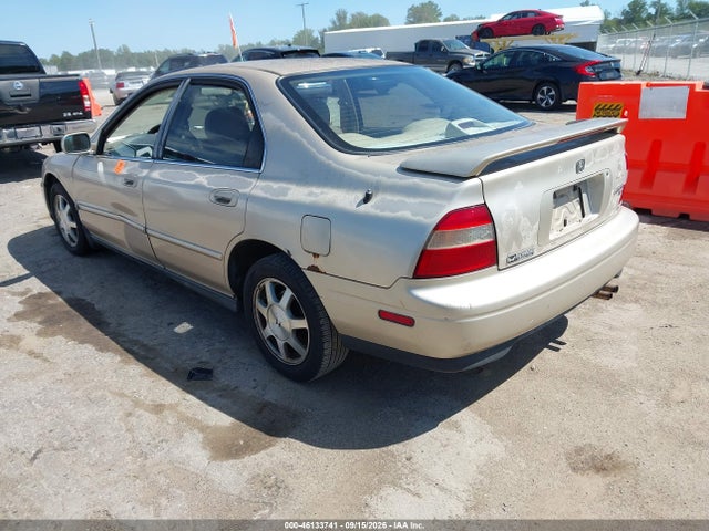Продажа на аукционе авто 1994 Honda Accord Ex, vin: 1HGCD5666RA038965, номер лота: 46133741