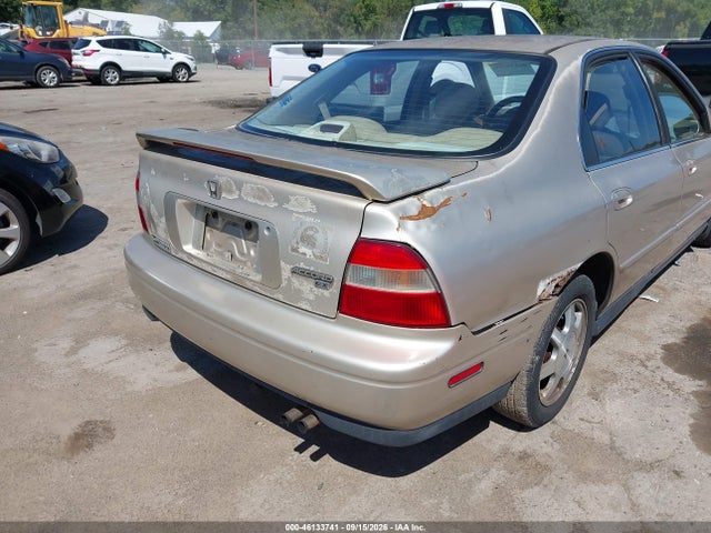 Продажа на аукционе авто 1994 Honda Accord Ex, vin: 1HGCD5666RA038965, номер лота: 46133741