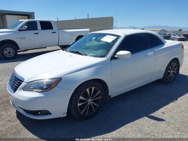 Продажа на аукционе авто 2013 Chrysler 200 S, vin: 1C3BCBGG7DN738440, номер лота: 46133748