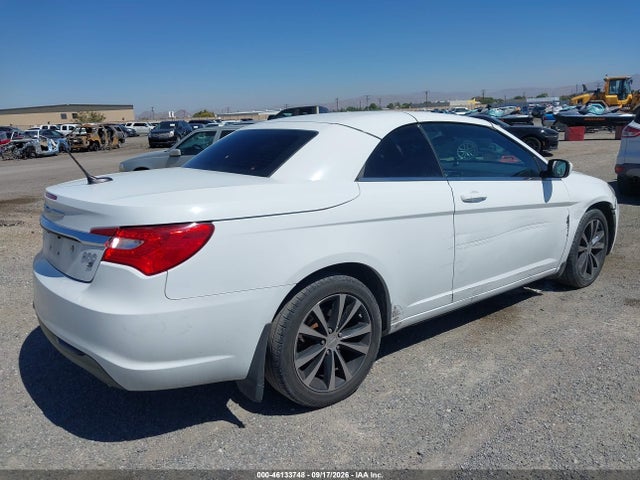 Продажа на аукционе авто 2013 Chrysler 200 S, vin: 1C3BCBGG7DN738440, номер лота: 46133748