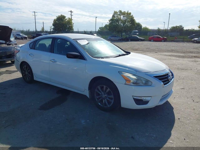 2015 Nissan Altima 2.5 S მანქანა იყიდება აუქციონზე, vin: 1N4AL3AP1FC249669, აუქციონის ნომერი: 46133786